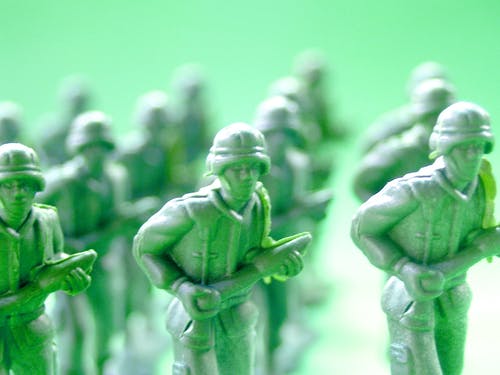 green plastic toy soldiers